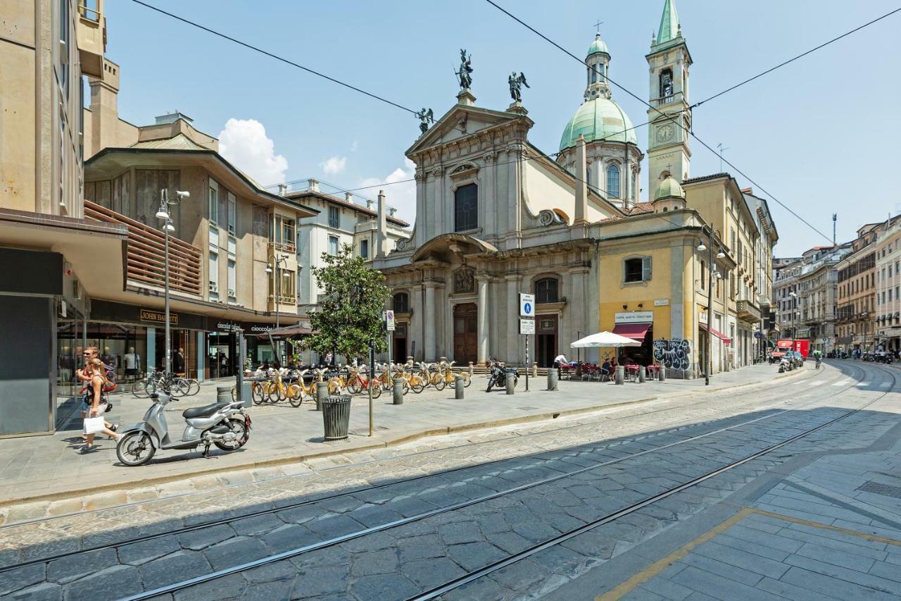 Renovated Penthouse Duomo & Via Torino Apartment Milan Bagian luar foto